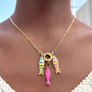 Fish Charm Necklace Q285